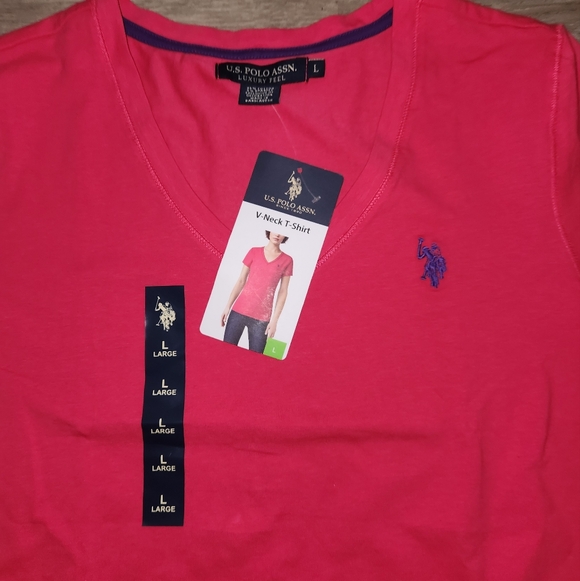 U.S. polo assn v neck tshirt Large - Picture 2 of 3